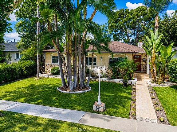 3rd image of 10529 La Mirada Blvd