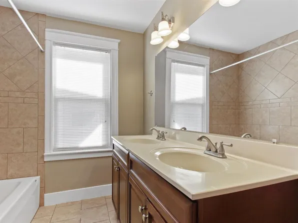 34 S Royal St, York, PA 17401