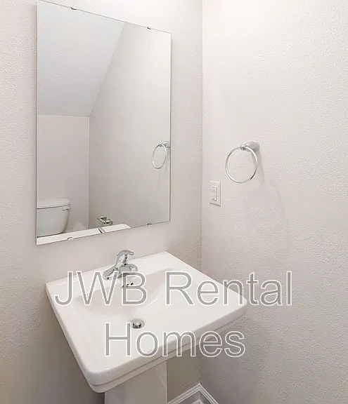 6501 Timmerman Ct — Photo 6