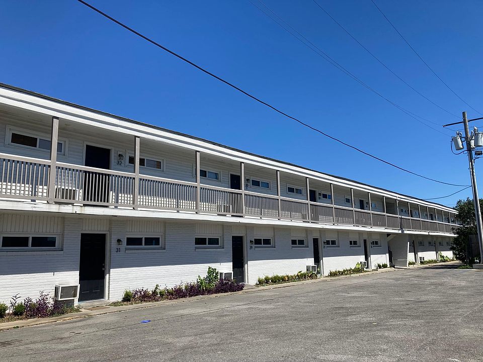 1st image of 251 Barry Ave #1