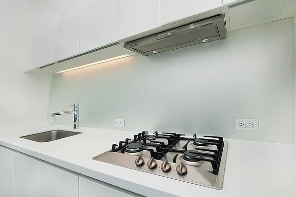 Rented by NOVO | media 62