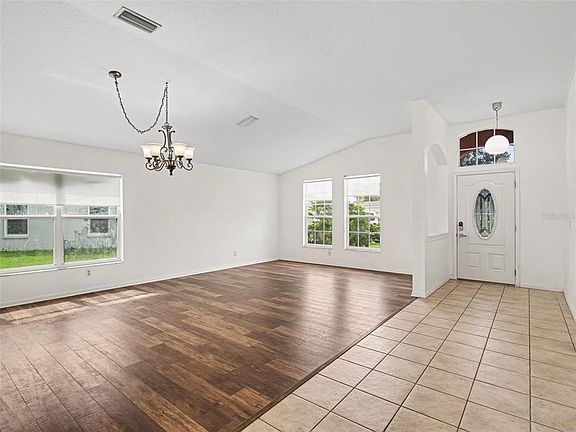 3rd image of 3905 CARDIFF PLACE