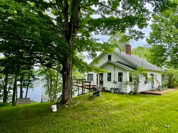 7 21st Fire Road, China, ME 04358