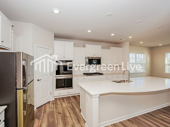 5th image of 6508 Fairfax Ct