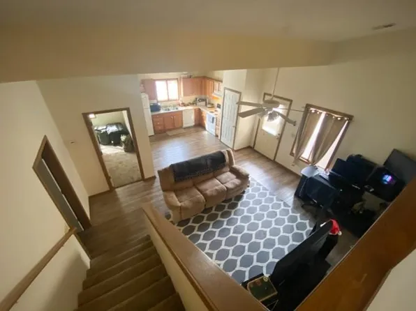 212 S Oak Pl, Manhattan, KS 66503