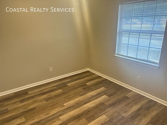 4th image of 103 Doodle Ave APT B