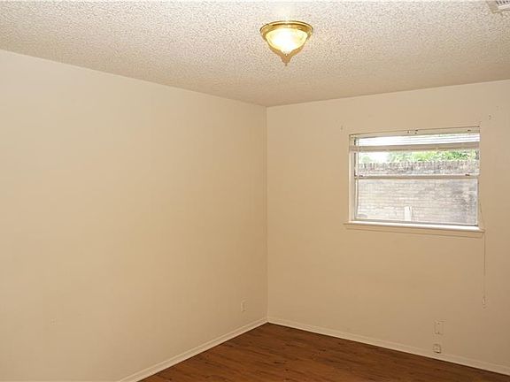 4th image of 818 Sahara Ave #A