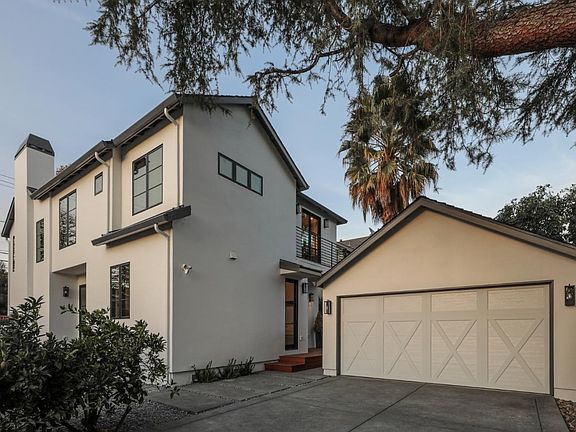 2nd image of 924 Willow Glen Way