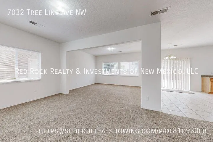 4BR/2.75BTH 2463 Sq Ft Home in The Trails! — Photo 4