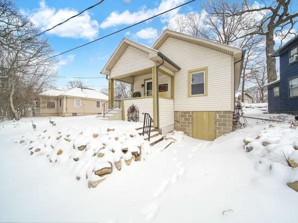 313 W Vandercook Dr, Jackson, MI 49203