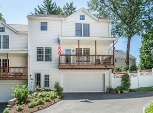 3 Greenhill Farm Rd #A, Haverhill, MA 01832