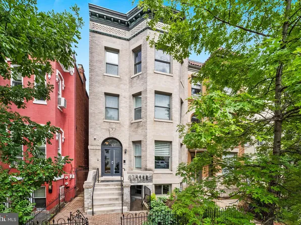 12 3rd St SE #1, Washington, DC 20003