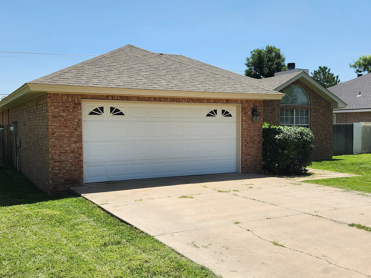 3 bed, 1400 sqft, $1,600 — Photo 3