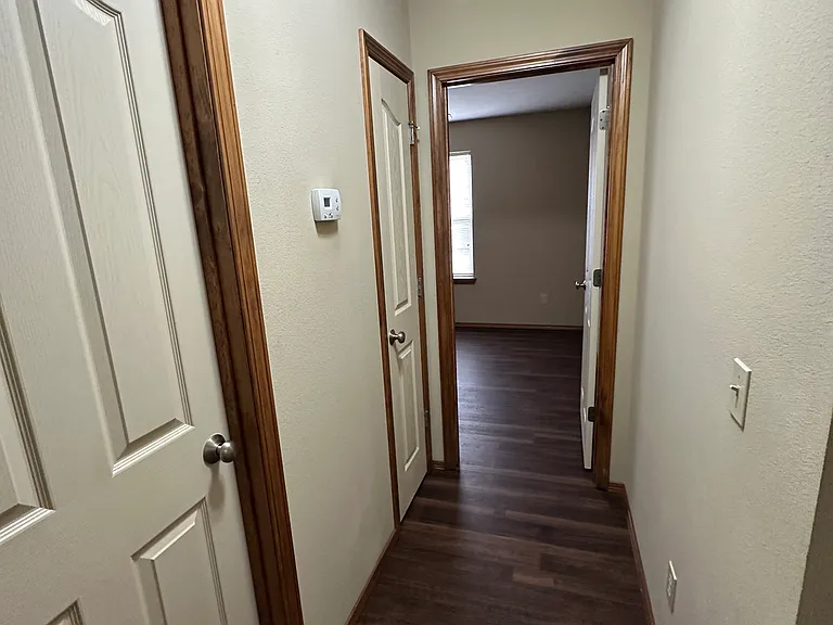 764 S Hackberry Ave — Photo 7