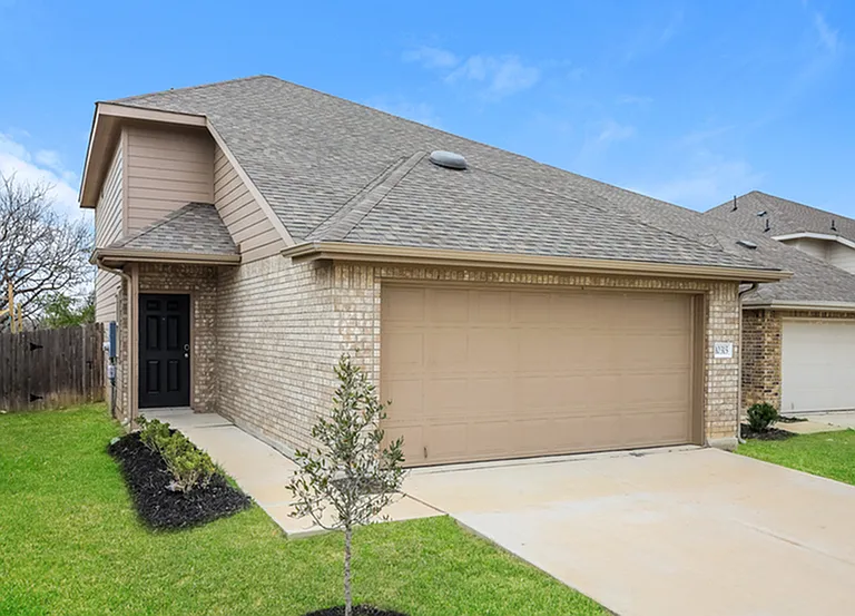 10315 Clearwater Way — Photo 3