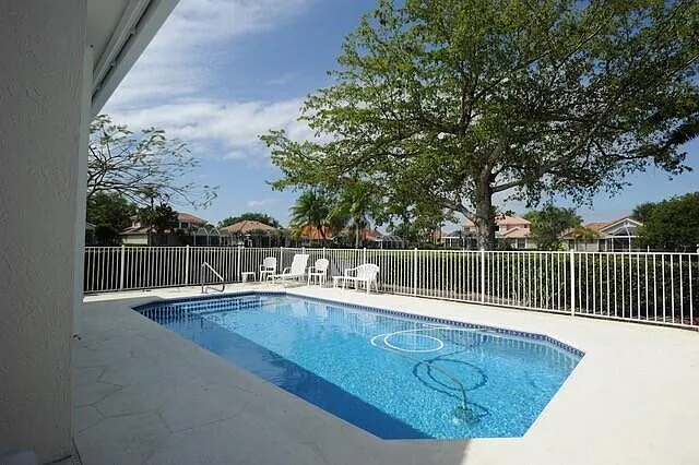 714 Pinehurst Way — Photo 22