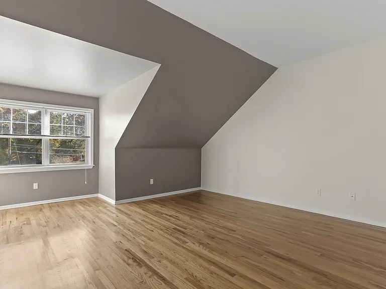 102 Lansdale Ave #V — Photo 12