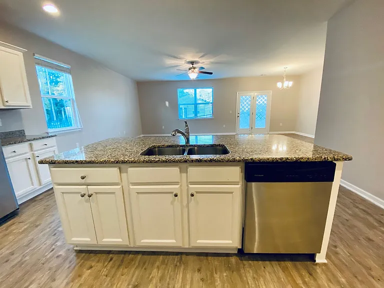 Kitchen 8_10062022