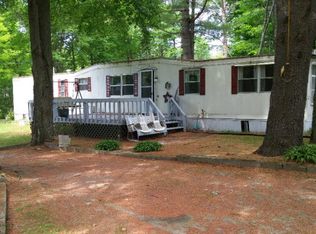 62 Frisbie Rd, Willsboro, NY 12996