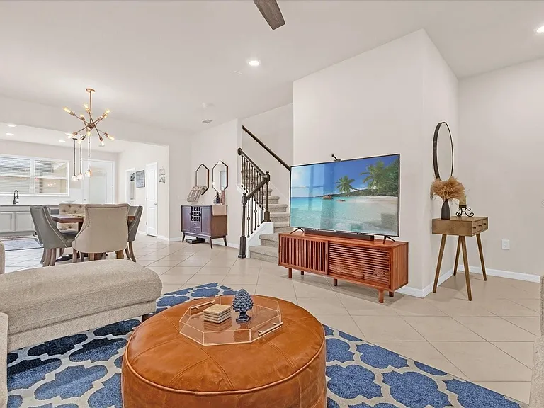 5090 Caspian St — Photo 3