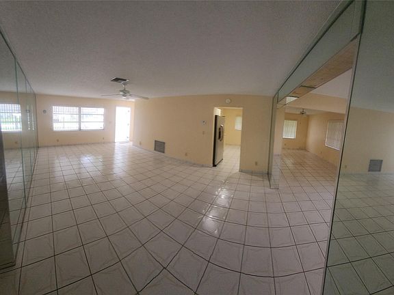 2nd image of 8545 N Campanelli Bl