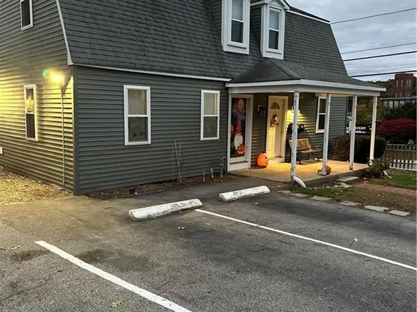 1 Elm Ct, Smithfield, RI 02917