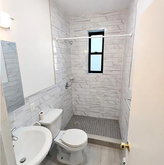 345 Legion St — Photo 4