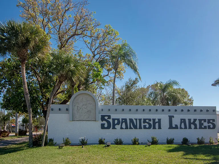 14 Jacaranda Ln — Photo 43