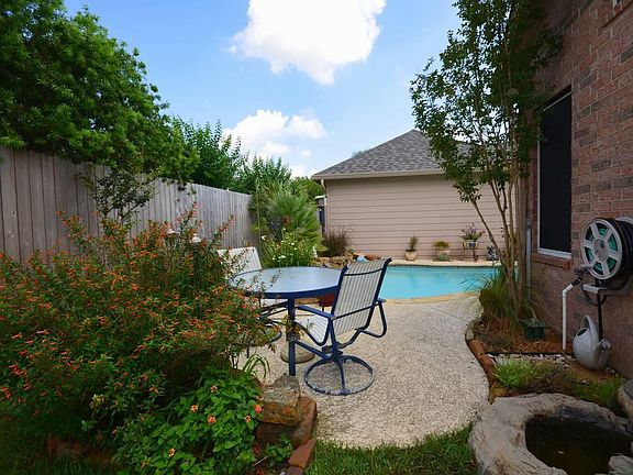 5th image of 17319 Village Breeze Dr