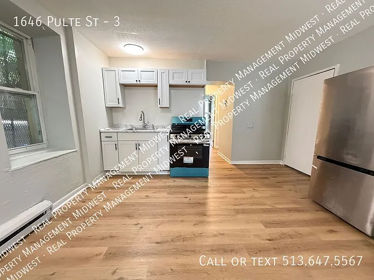 1646 Pulte St #3 — Photo 2