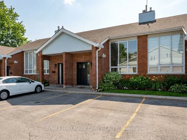 355 Blake St #3, Barrie, ON L4M 1L1