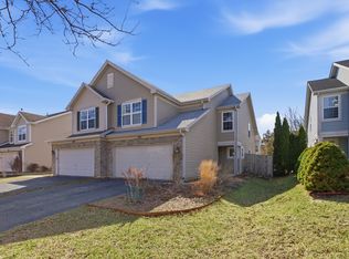 1431 Derby Ln, Mundelein, IL