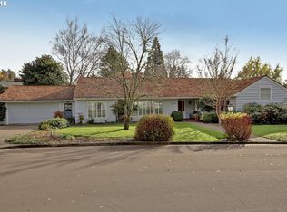 3744 SW 52nd Pl, Portland, OR 97221