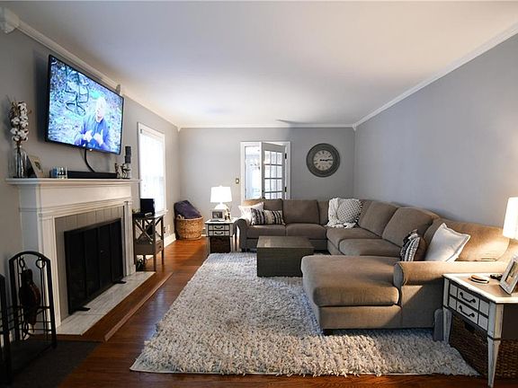 4th image of 48 Kenilworth Dr