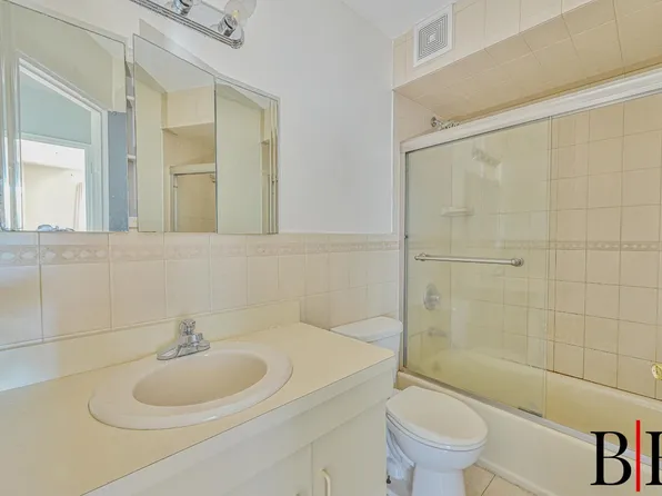 2078 Bergen Avenue image 11 of 25