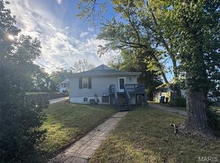 2929 Alger Ave, Saint Louis, MO 63121