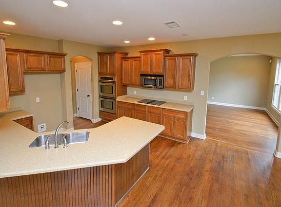 5th image of 8810 River Pine Dr