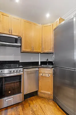 Rented by REAL New York | media 8