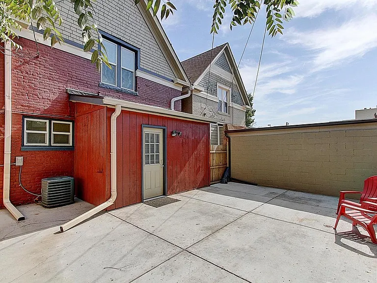 504 W 8the Ave — Photo 10