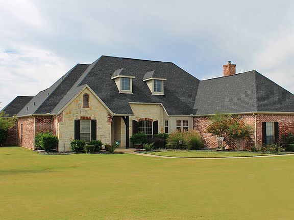 3rd image of 232 Pheasant Hill Dr