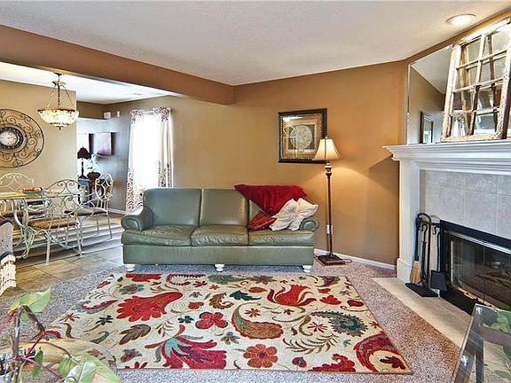 4th image of 5620 NW Sunrise Meadow Cir #56A