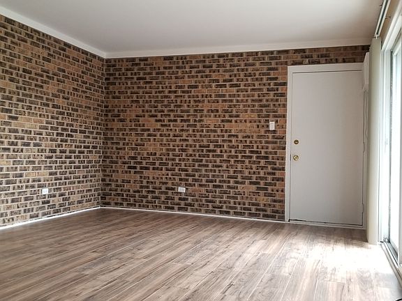 2nd image of 9048 W 140th St APT 3B