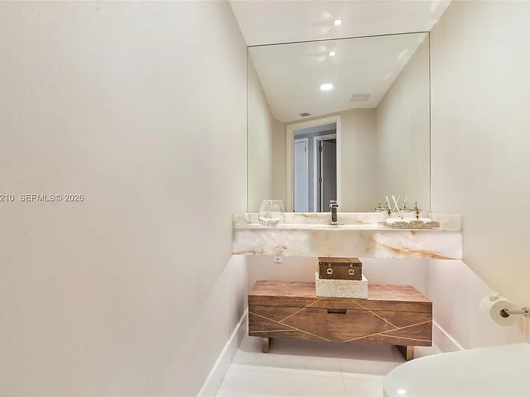 18555 Collins Ave #4305 — Photo 11