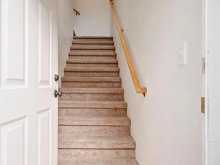 1333 NE Market Dr #B — Photo 14