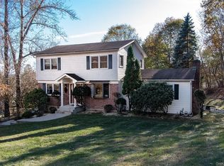 4 Helen Marie Ct, Stony Pt, NY 10980