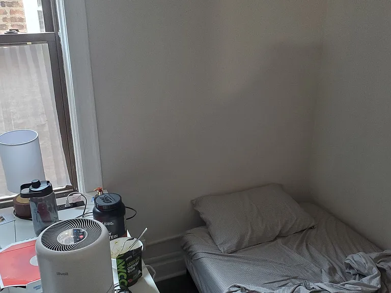 1210 W Lexington St — Photo 15