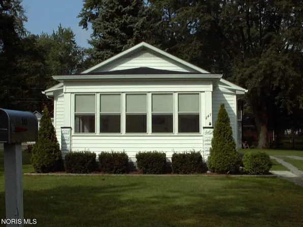 247 Deigle Dr, Toledo, OH 43615