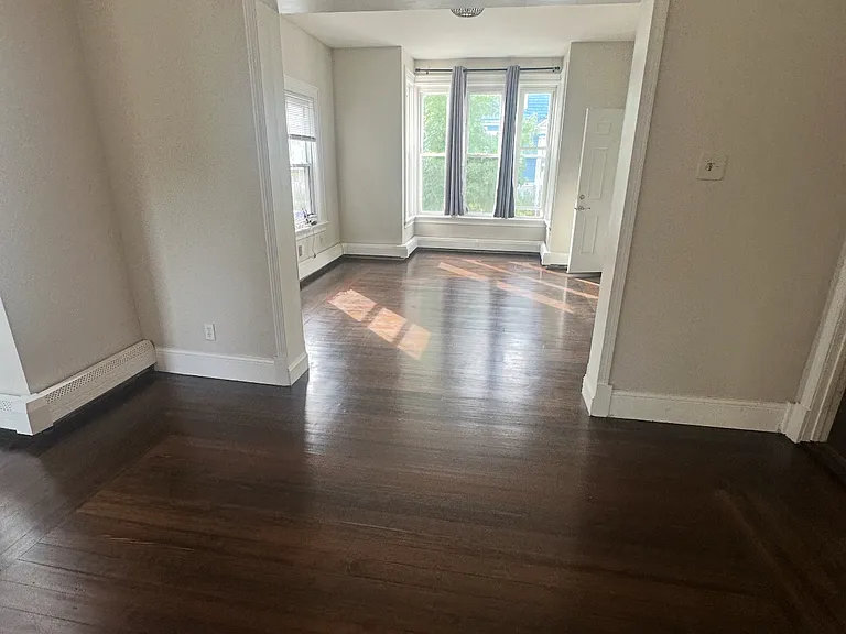 111 Ring St #1 — Photo 2