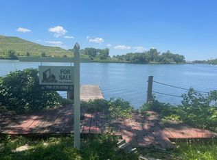 13818 S Croissant Dr, Burnham, IL 60633