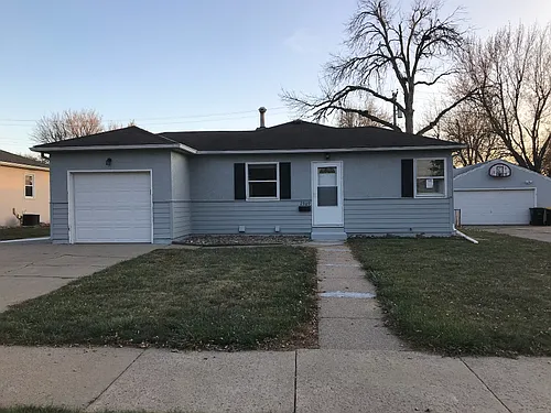 2909 E Claudette Dr Photo 1